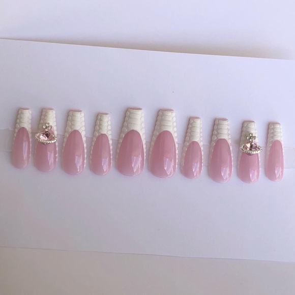 Makeup White 3d Croc Print Press On Nails With Vivienne Westwood